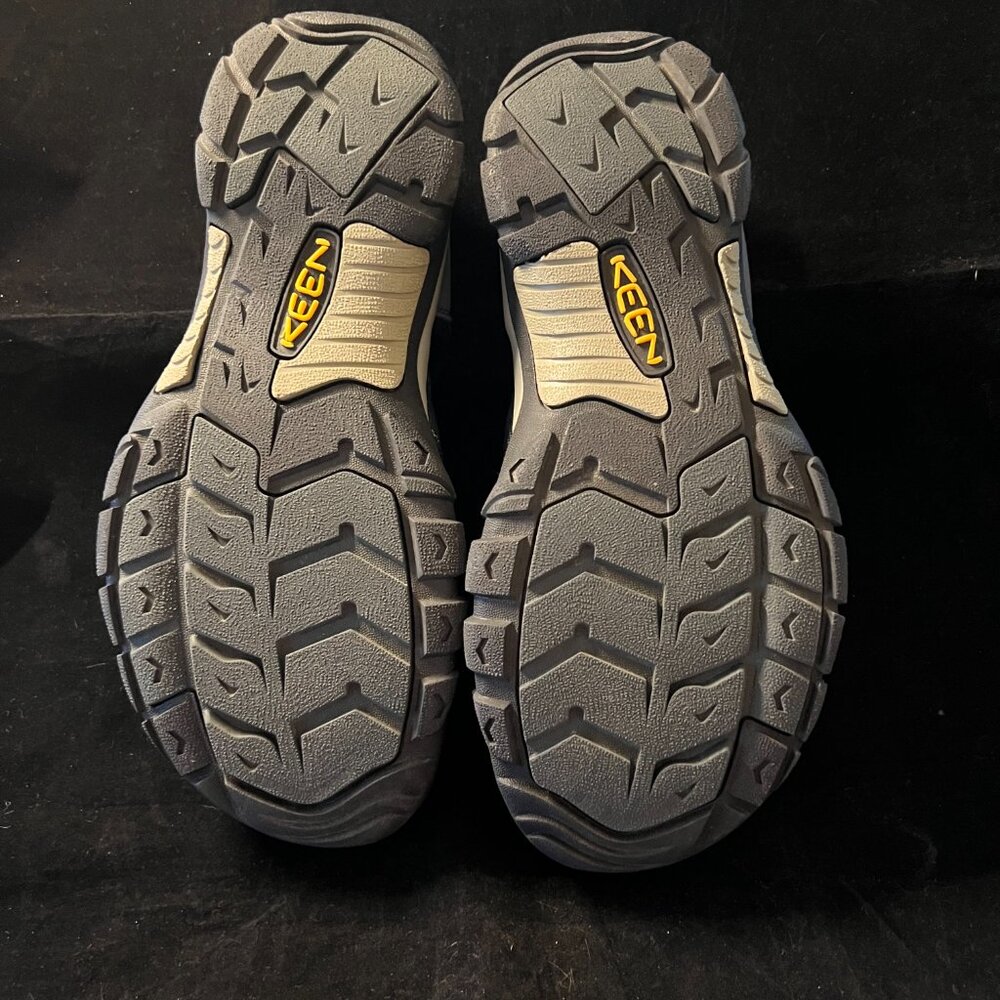 Keen Newport H2 Sandal Navy Med Grey NWOT M 10.5 - Picture 4 of 6